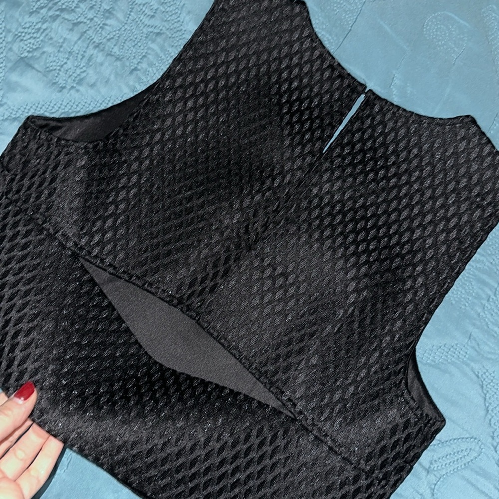 Express. Size M black crop top - Picture 3 of 4